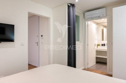 Apartamento t1+1 novo - junto à batalha - porto