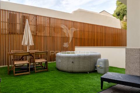 Apartamento t1+1 novo - junto à batalha - porto