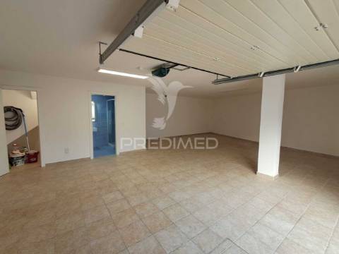 Moradia t3 + 1 com vista mar — ericeira