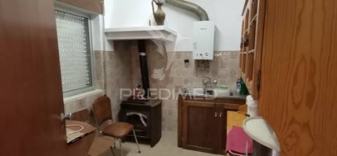 Moradia t2 nas carreiras