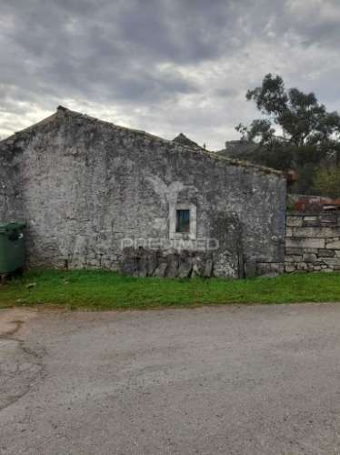 Moradia térrea t5 para reconstruir em valverde - alcanede