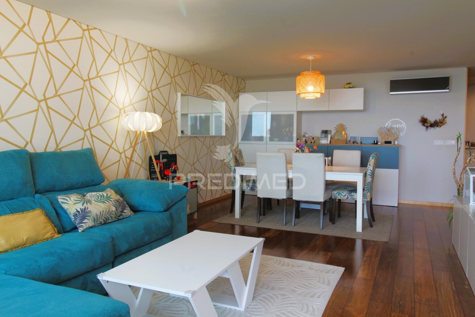 Apartamento t3 com suíte, varandas e garagem para 2 carros no centro de aveiro