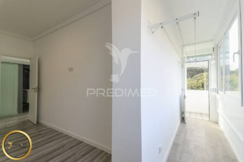 Apartamento t1 totalmente remodelado em arroios, jardim constantino