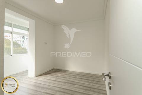 Apartamento t1 totalmente remodelado em arroios, jardim constantino