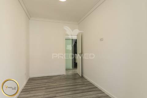 Apartamento t1 totalmente remodelado em arroios, jardim constantino