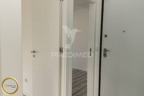Apartamento t1 totalmente remodelado em arroios, jardim constantino