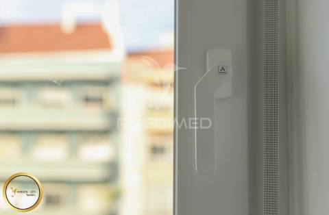 Apartamento t1 totalmente remodelado em arroios, jardim constantino