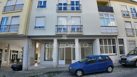 Oportunidade imperdível - loja no coração de torres novas