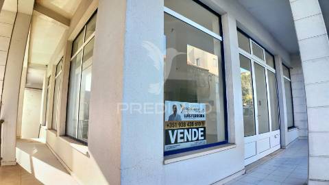 Oportunidade imperdível - loja no coração de torres novas