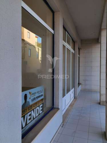 Oportunidade imperdível - loja no coração de torres novas