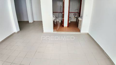 Oportunidade imperdível - loja no coração de torres novas