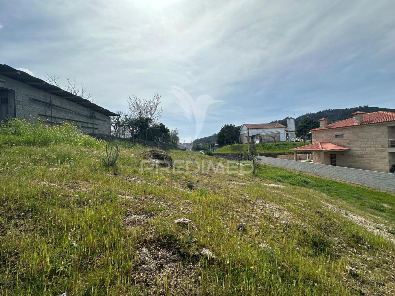 Lote de terreno - louredo