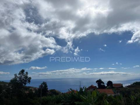 Terreno e palheiro nos canhas ponta do sol