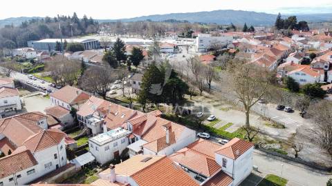 Moradia em trancoso – oportunidade em localização privilegiada