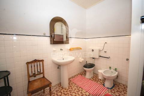 Moradia em trancoso – oportunidade em localização privilegiada