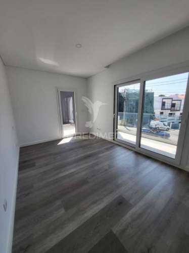 Moradia t4 na quinta da fábrica