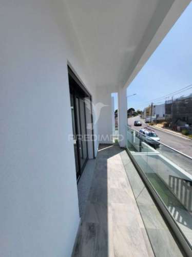 Moradia t4 na quinta da fábrica