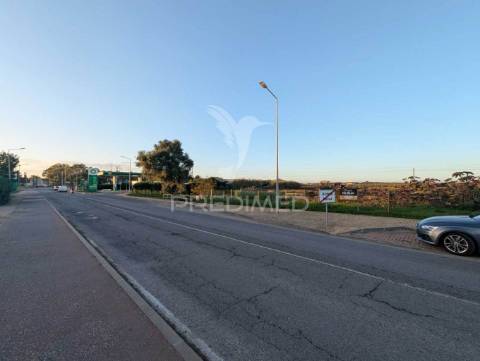 Terreno urbano com 800m2, na n125, em monte gordo, algarve