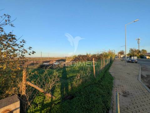 Terreno urbano com 800m2, na n125, em monte gordo, algarve