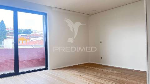 Apartamento t3 novo em creixomil - próximo ao hospital