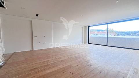 Apartamento t3 novo em creixomil - próximo ao hospital