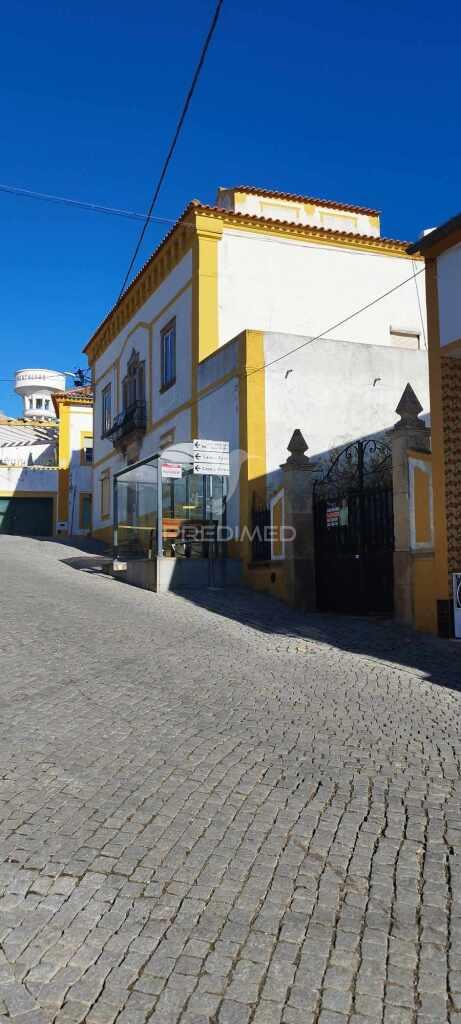 Palacete em montalvão
