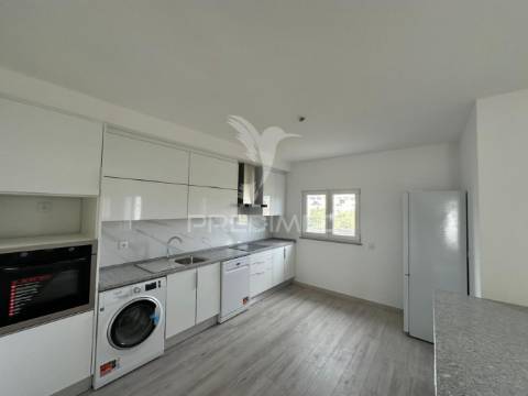 Apartamento novo  em construção /santarém