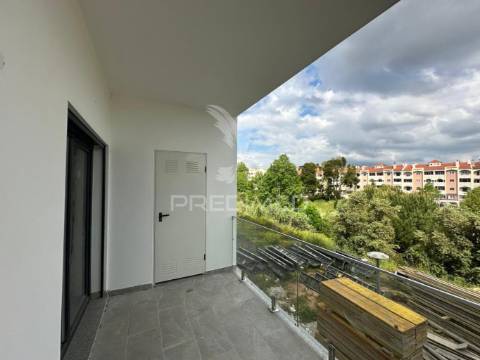 Apartamento novo  em construção /santarém