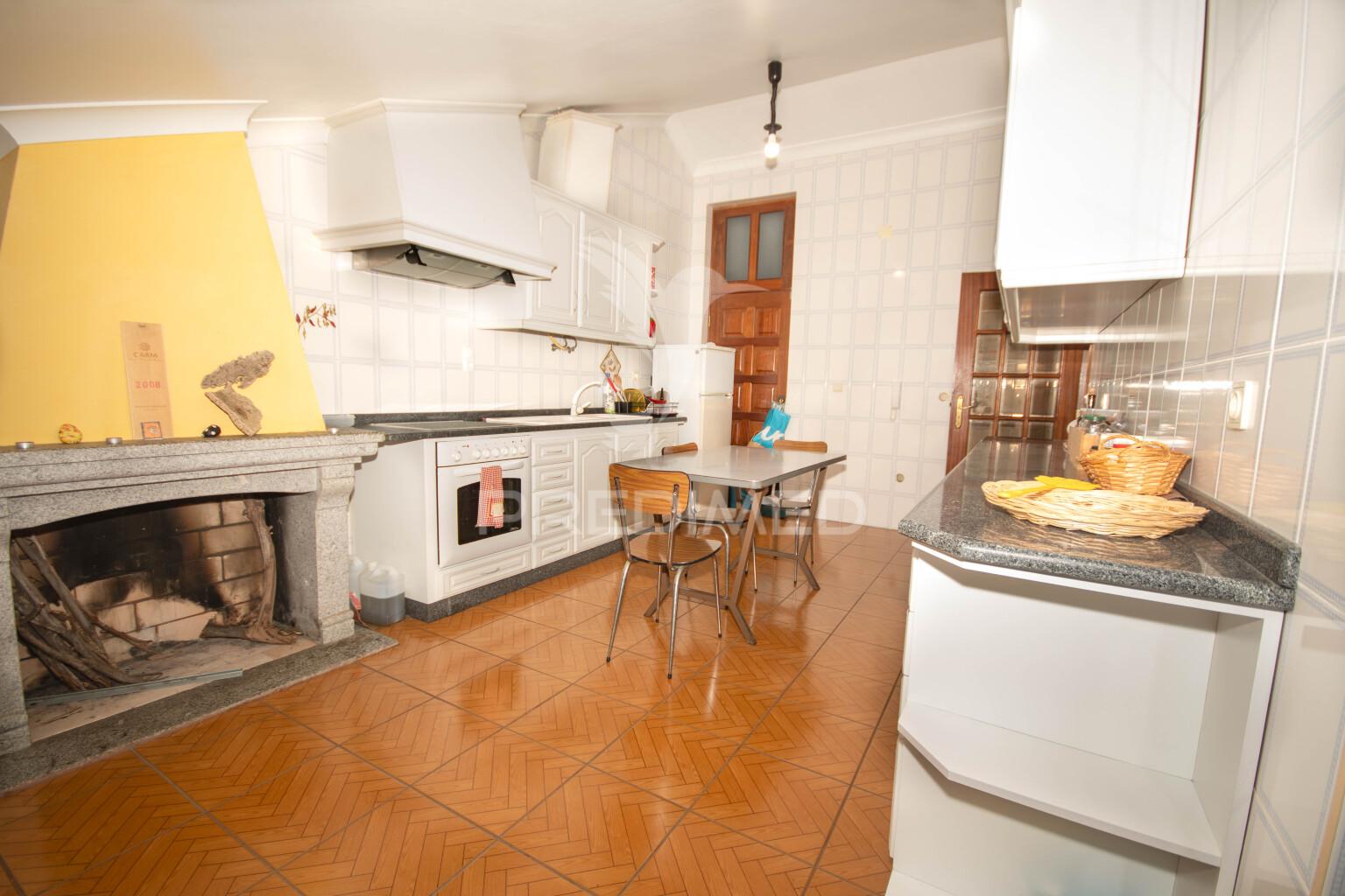 Apartamento t3 em vila nova de foz côa