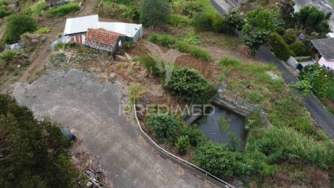 Terreno com 13.300m² em santa cruz – vistas panorâmicas de mar e serra