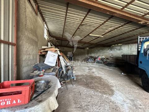 Terreno com 13.300m² em santa cruz – vistas panorâmicas de mar e serra