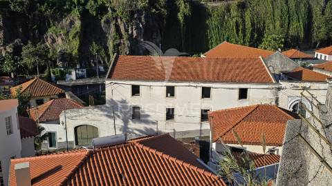 Um edifício com história e versatilidade no coração do funchal