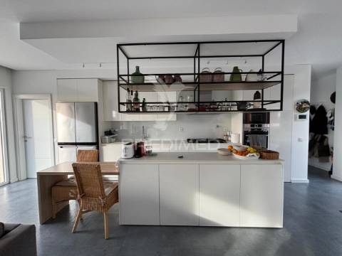 Moradia t4 + t2 perto de caldas da rainha