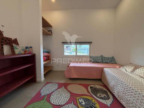 Moradia t4 + t2 perto de caldas da rainha