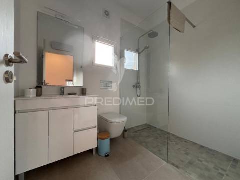 Moradia t4 + t2 perto de caldas da rainha