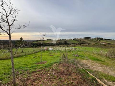 Moradia t4 + t2 perto de caldas da rainha