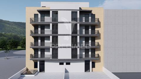 Loja com wc e amplo terraço na quinta flamenga, vialonga