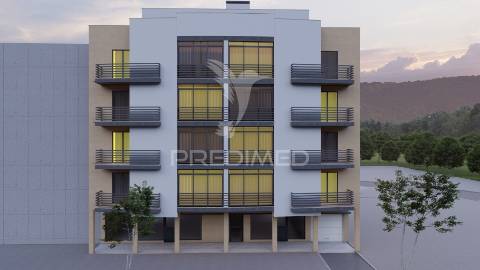 Loja com wc e amplo terraço na quinta flamenga, vialonga