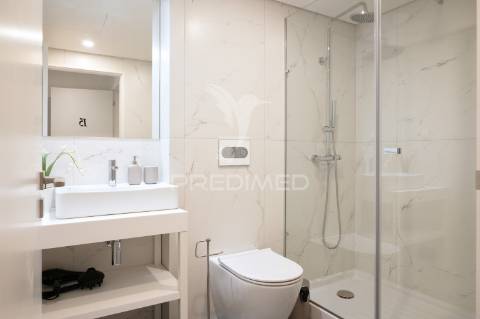 Apartamento t1 novo - junto à batalha - porto