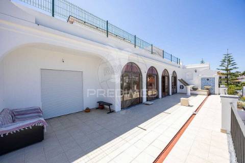 Moradia t4+ no funchalinho - próximo às praias!*