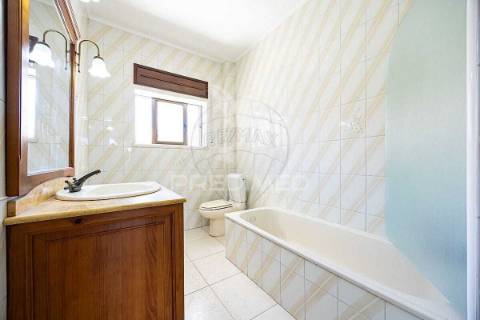 Moradia t4+ no funchalinho - próximo às praias!*