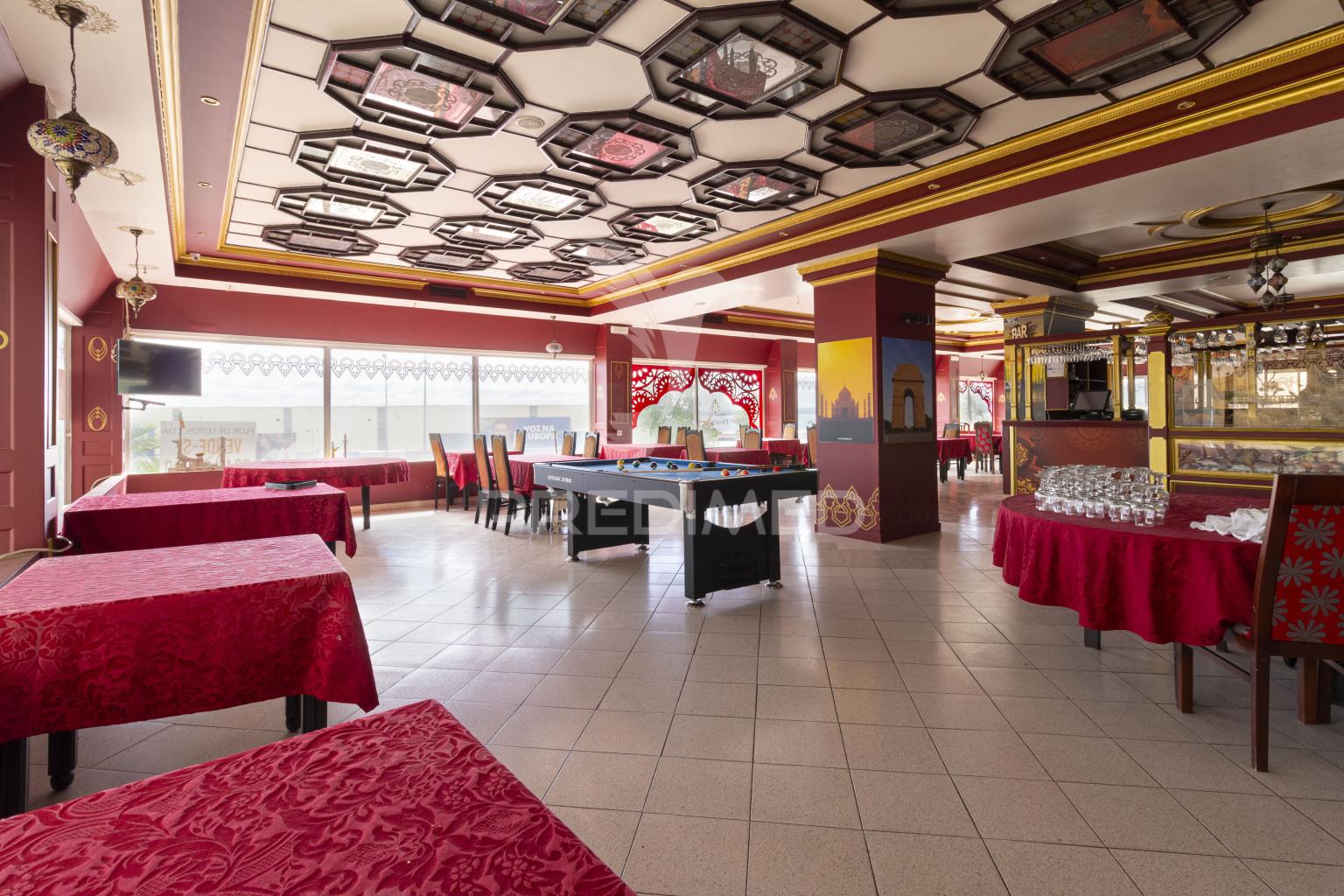 Restaurante totalmente equipado 395.000 € - cacilhas - almada