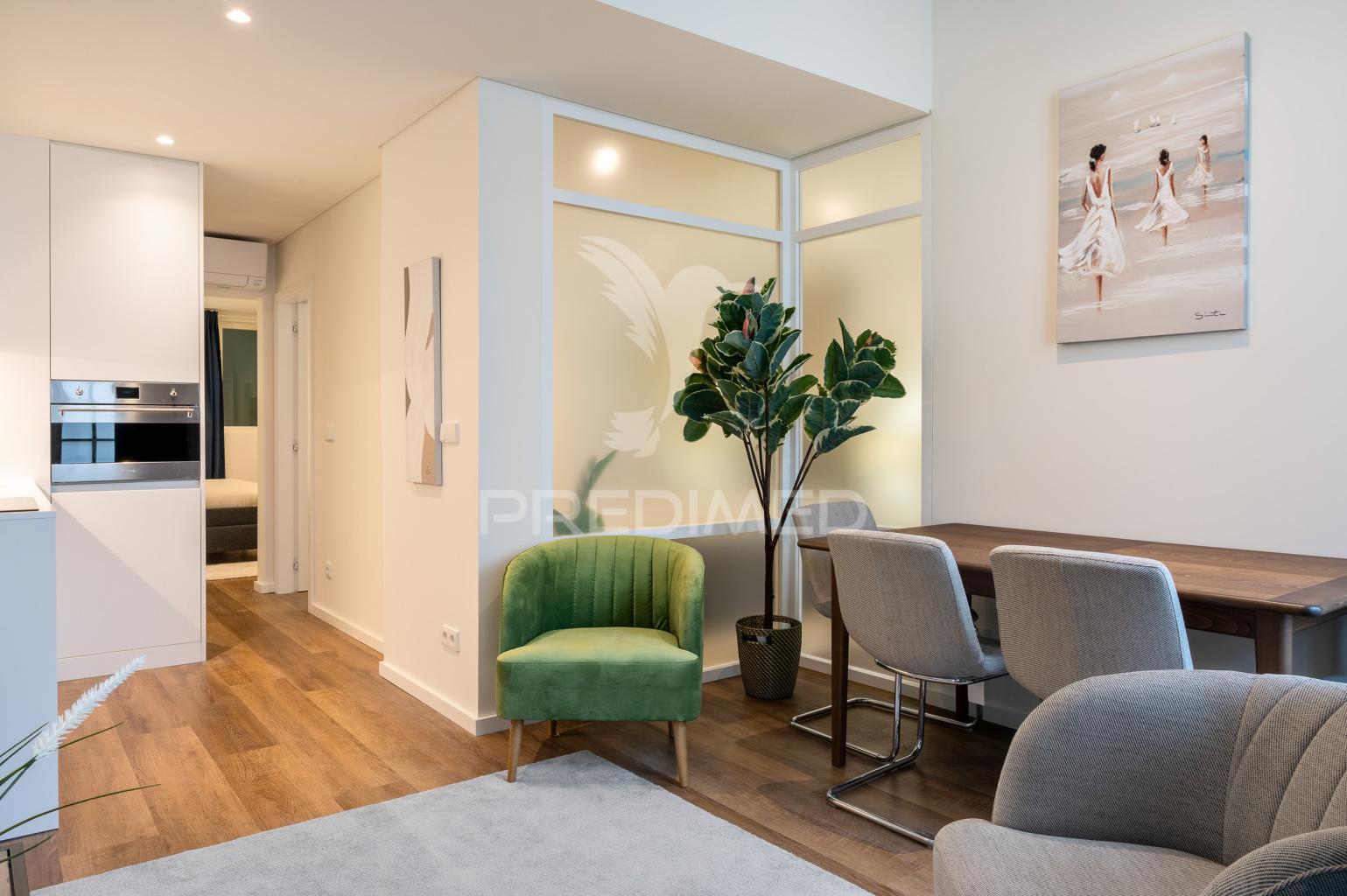 Apartamento t1+1 novo - junto à batalha - porto