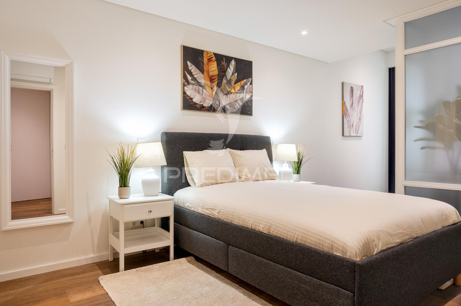 Apartamento t1+1 novo - junto à batalha - porto