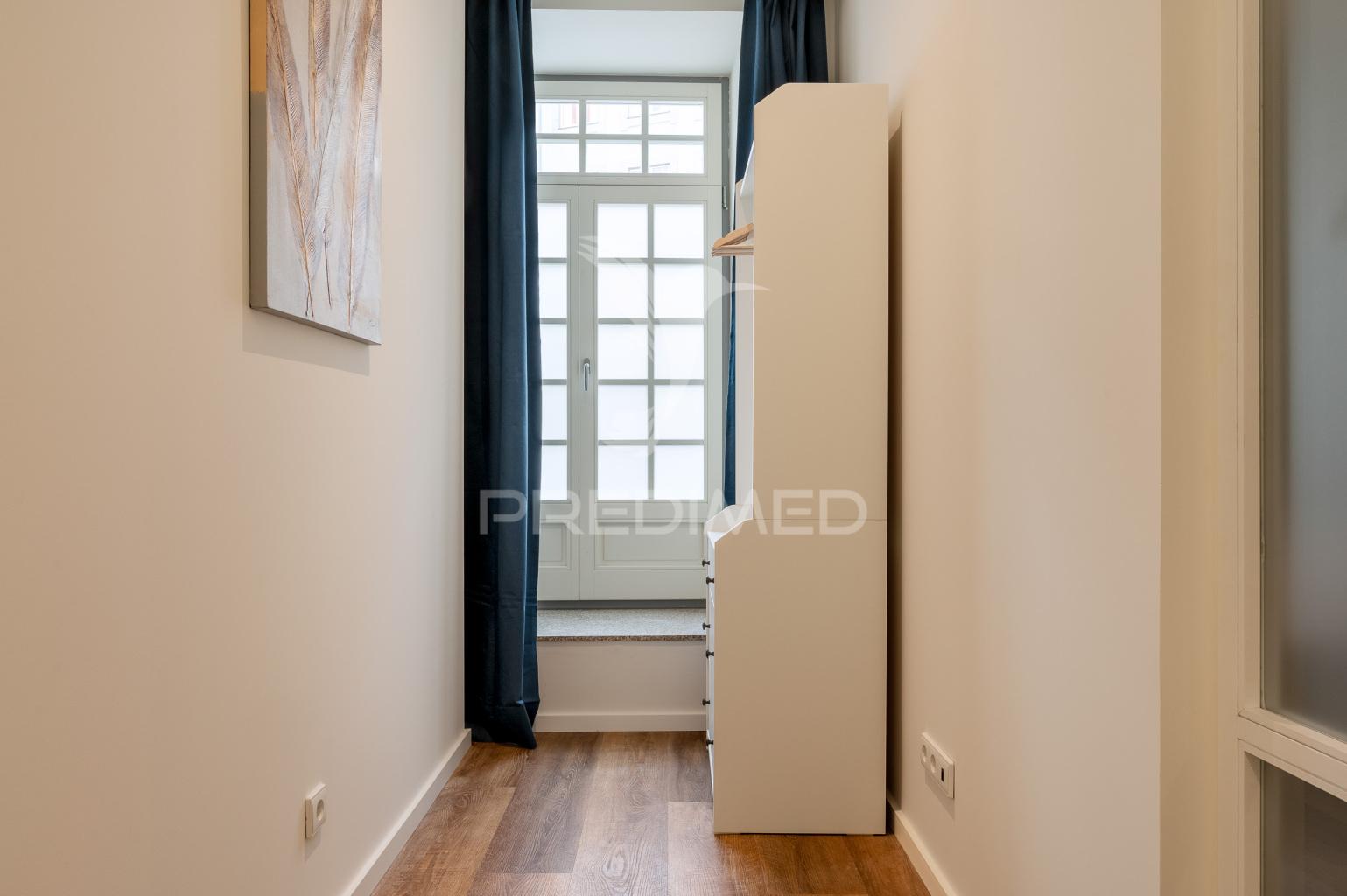 Apartamento t1+1 novo - junto à batalha - porto