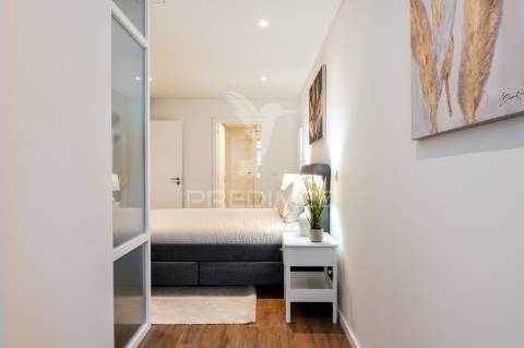 Apartamento t1+1 novo - junto à batalha - porto