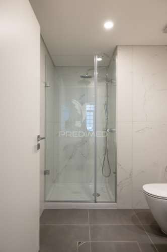 Apartamento t1+1 novo - junto à batalha - porto