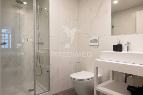 Apartamento t1+1 novo - junto à batalha - porto