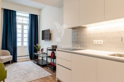 Apartamento t1+1 novo - junto à batalha - porto