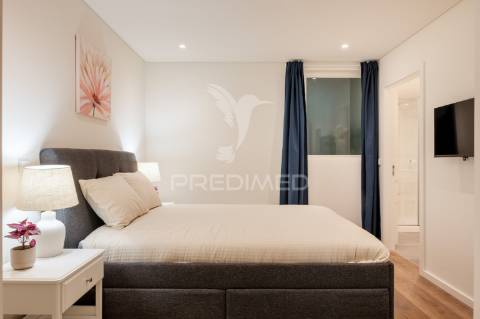 Apartamento t1+1 novo - junto à batalha - porto